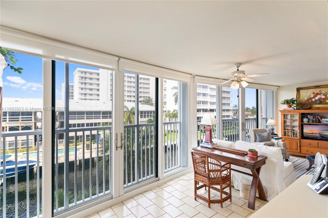 Vendido Recientemente: $425,000 (2 camas, 2 baños, 1295 Pies cuadrados)