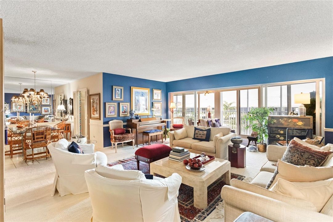 Vendido Recientemente: $425,000 (2 camas, 2 baños, 1295 Pies cuadrados)