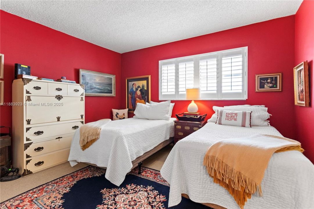 Vendido Recientemente: $425,000 (2 camas, 2 baños, 1295 Pies cuadrados)