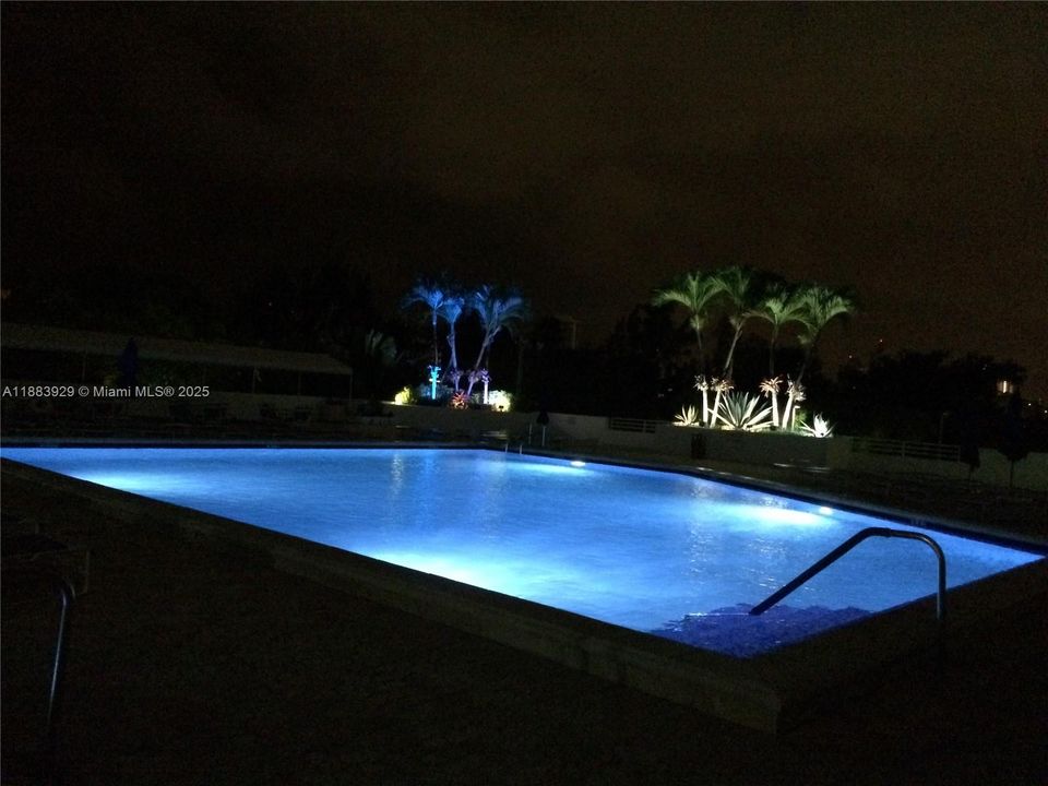 待售: $405,000 (2 贝兹, 2 浴室, 1140 平方英尺)