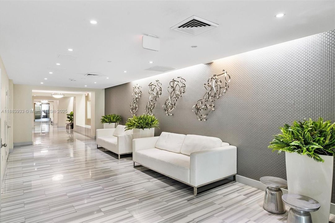 Recently Rented: $4,500 (3 beds, 2 baths, 1772 Square Feet)