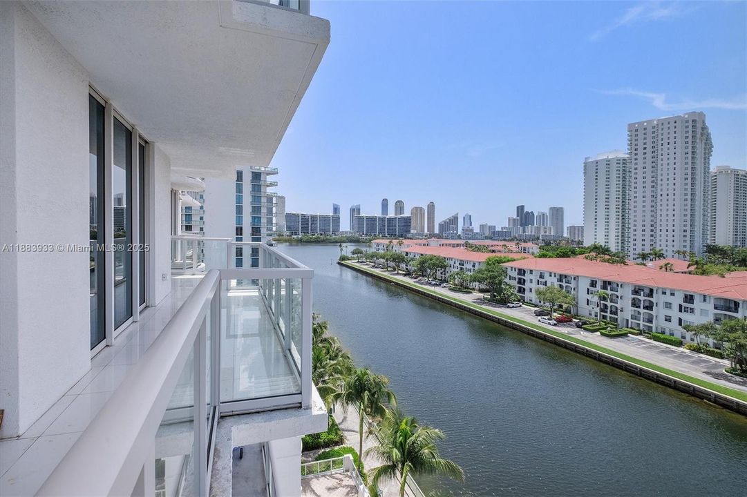 Recently Rented: $4,500 (3 beds, 2 baths, 1772 Square Feet)