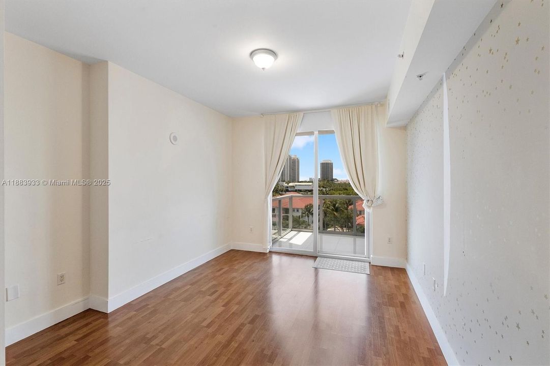 Recently Rented: $4,500 (3 beds, 2 baths, 1772 Square Feet)