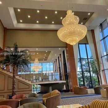 For Sale: $125,000 (2 beds, 1 baths, 819 Square Feet)