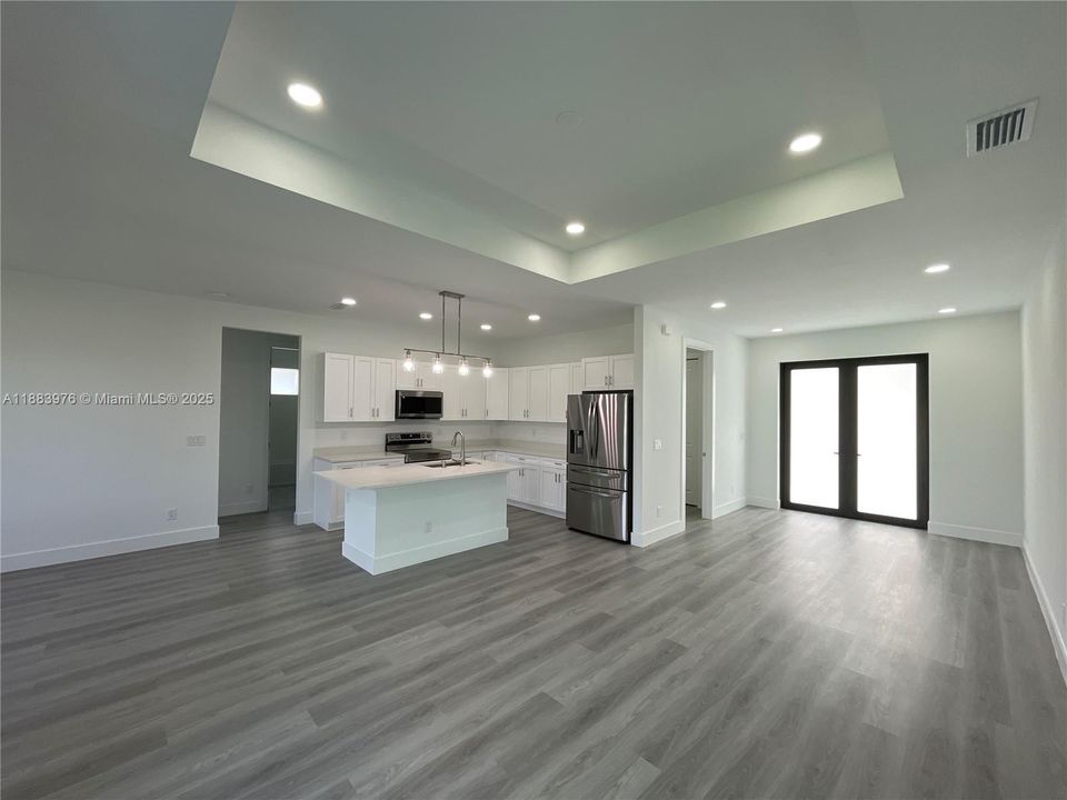 待售: $395,000 (3 贝兹, 2 浴室, 0 平方英尺)