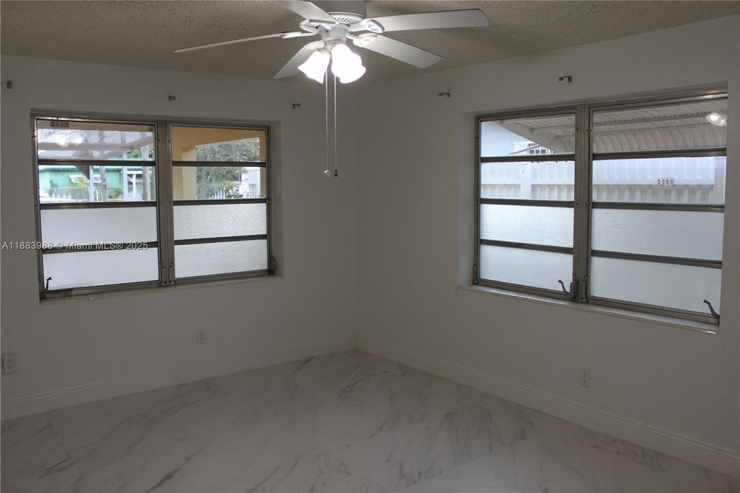 待售: $799,999 (0 贝兹, 0 浴室, 2345 平方英尺)