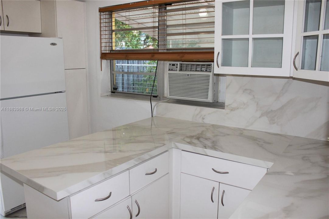 待售: $799,999 (0 贝兹, 0 浴室, 2345 平方英尺)