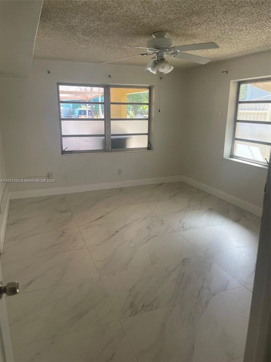 待售: $799,999 (0 贝兹, 0 浴室, 2345 平方英尺)