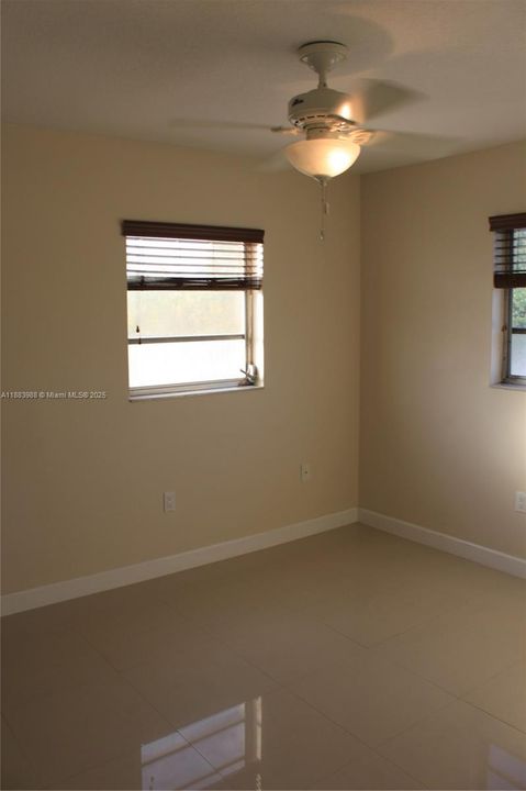 待售: $799,999 (0 贝兹, 0 浴室, 2345 平方英尺)