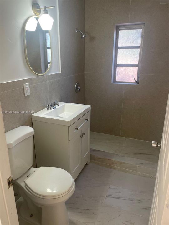 待售: $799,999 (0 贝兹, 0 浴室, 2345 平方英尺)