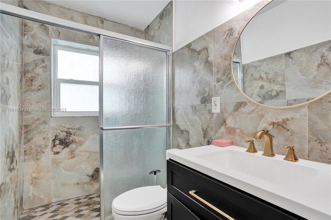 For Sale: $570,000 (4 beds, 3 baths, 1596 Square Feet)