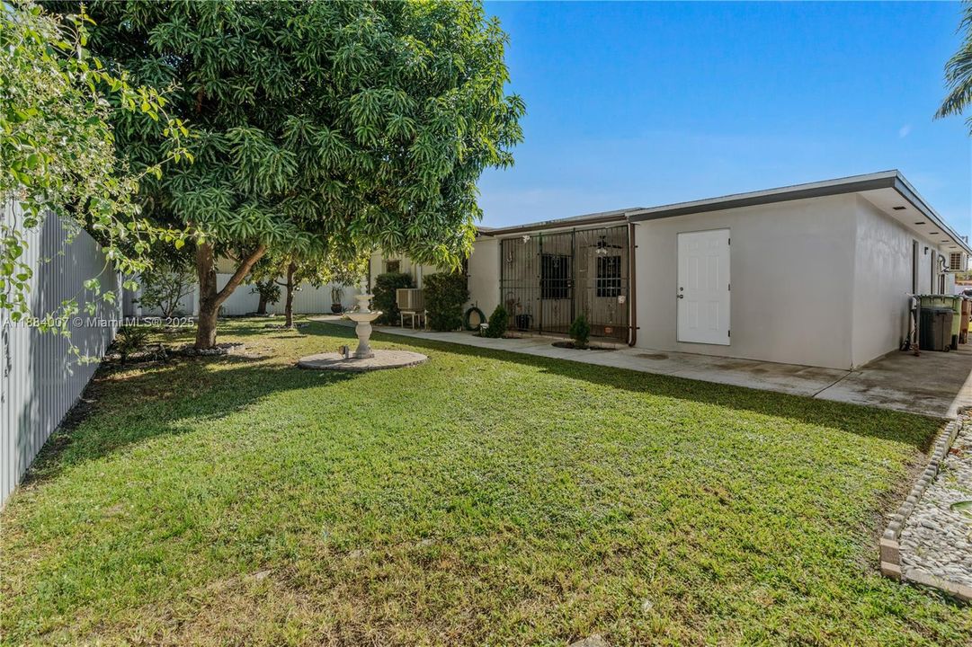 Activo con contrato: $3,500 (3 camas, 2 baños, 1859 Pies cuadrados)