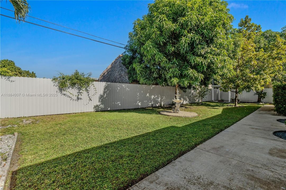 Activo con contrato: $3,500 (3 camas, 2 baños, 1859 Pies cuadrados)