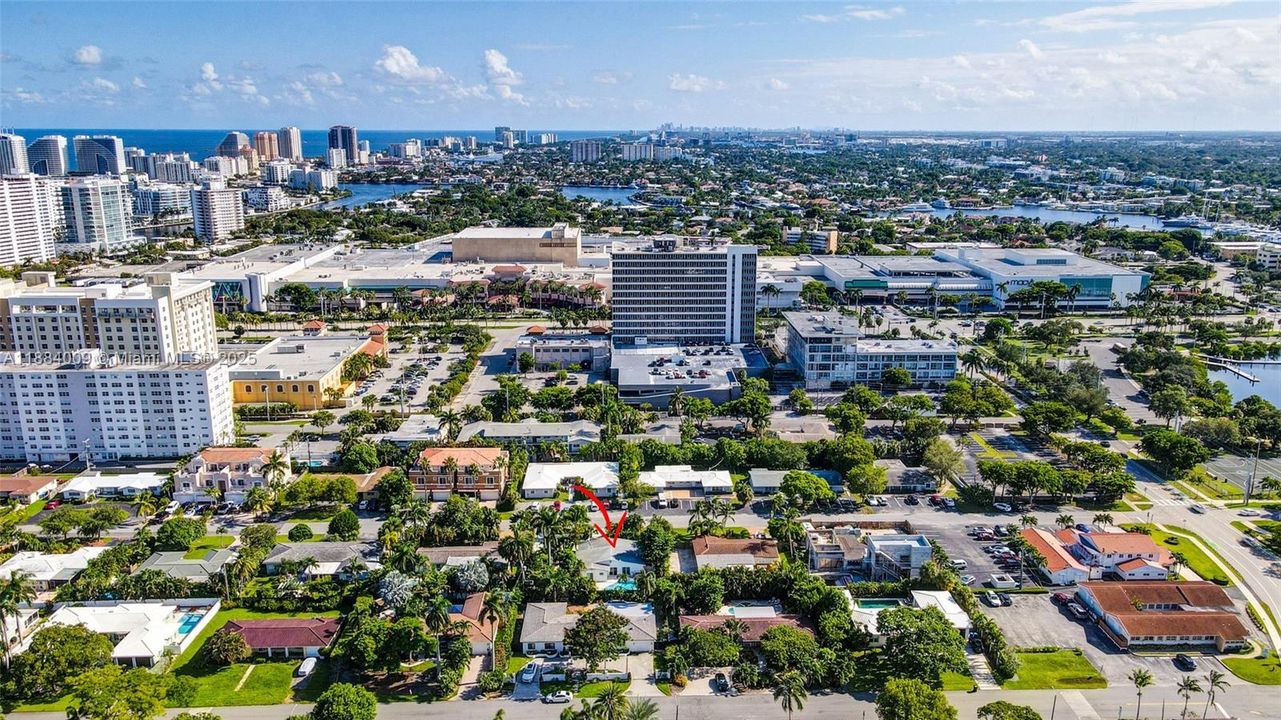 出租: $11,000 (3 贝兹, 3 浴室, 1504 平方英尺)