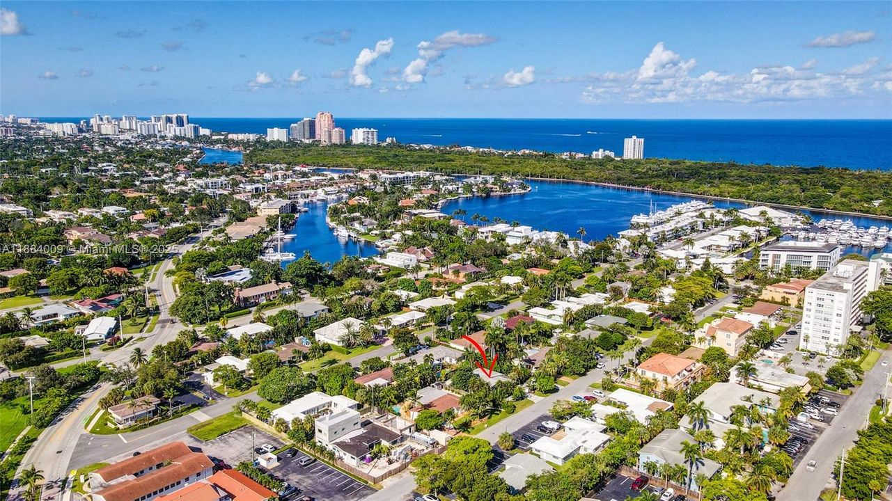 出租: $11,000 (3 贝兹, 3 浴室, 1504 平方英尺)