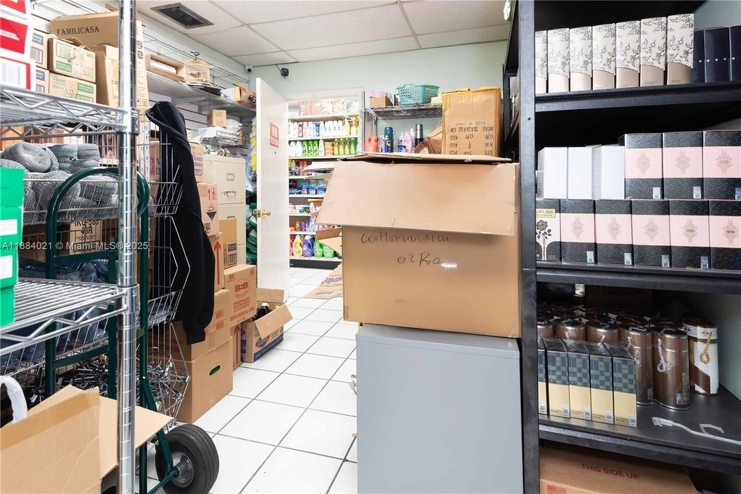 待售: $230,000 (0 贝兹, 0 浴室, 0 平方英尺)