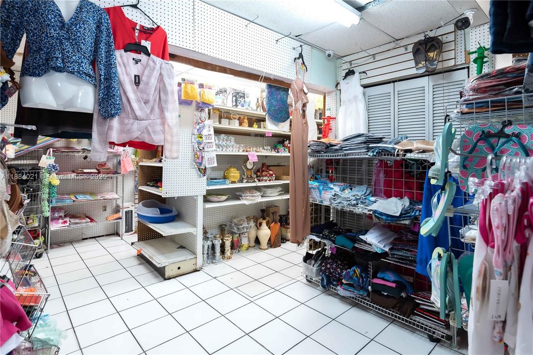 待售: $230,000 (0 贝兹, 0 浴室, 0 平方英尺)