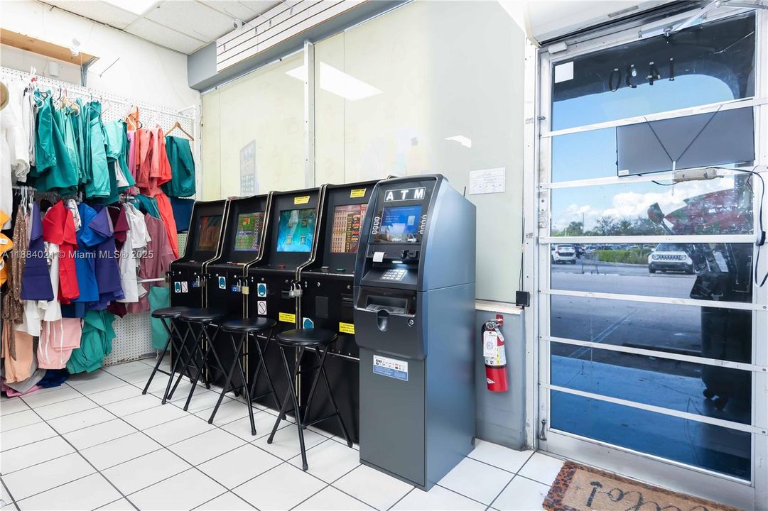 待售: $230,000 (0 贝兹, 0 浴室, 0 平方英尺)