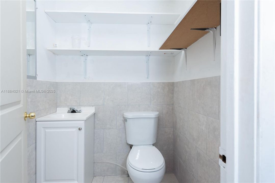 待售: $230,000 (0 贝兹, 0 浴室, 0 平方英尺)