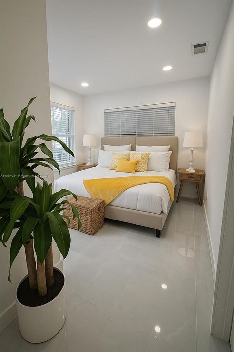 En Renta: $15,000 (4 camas, 2 baños, 1685 Pies cuadrados)