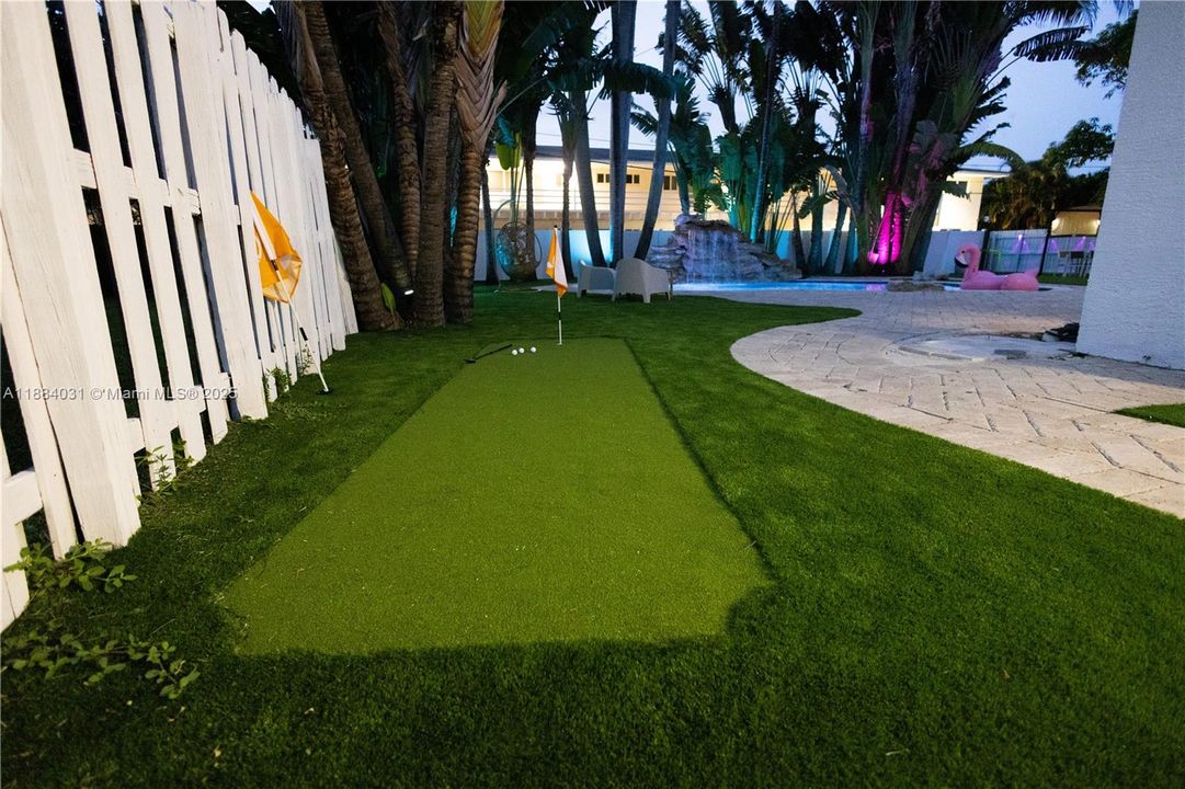 En Renta: $15,000 (4 camas, 2 baños, 1685 Pies cuadrados)