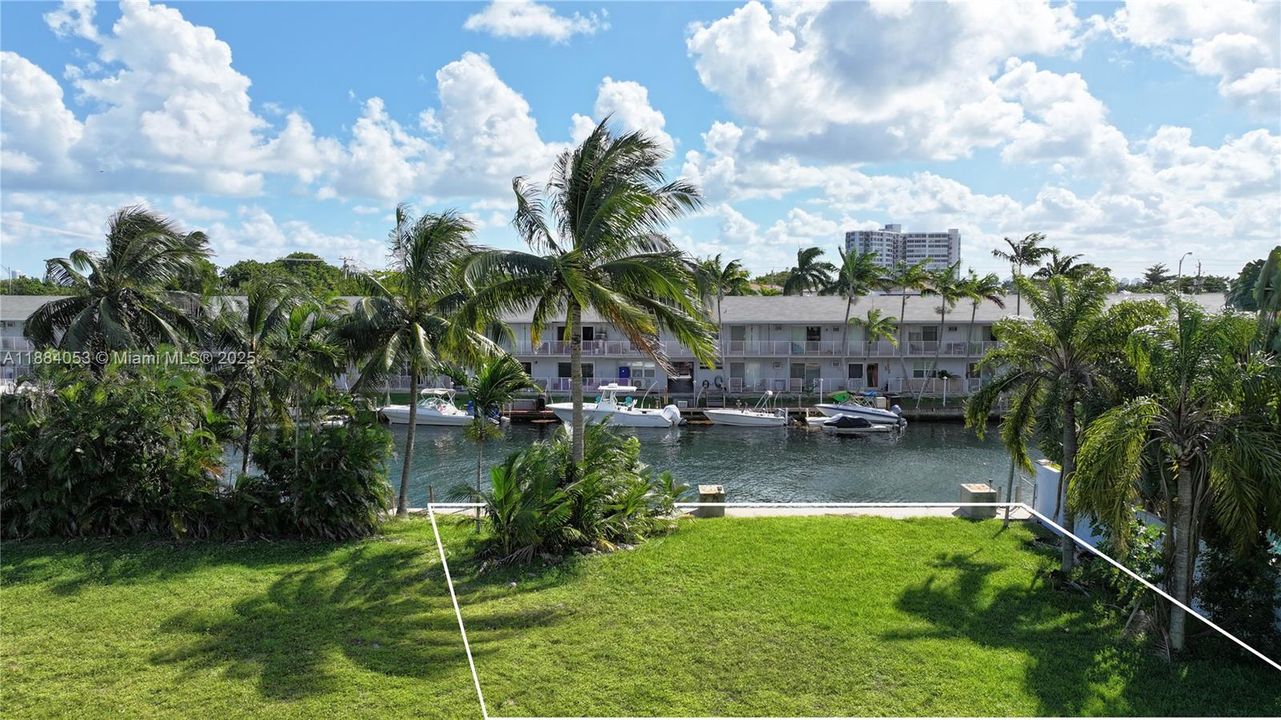 For Sale: $2,300,000 (0.26 acres)