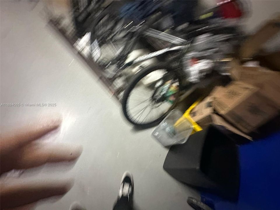 合同活跃: $449,900 (4 贝兹, 3 浴室, 2936 平方英尺)