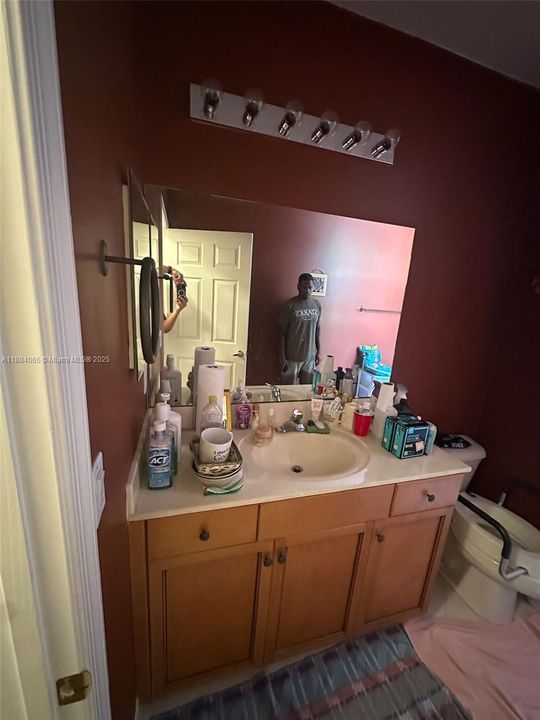 合同活跃: $449,900 (4 贝兹, 3 浴室, 2936 平方英尺)