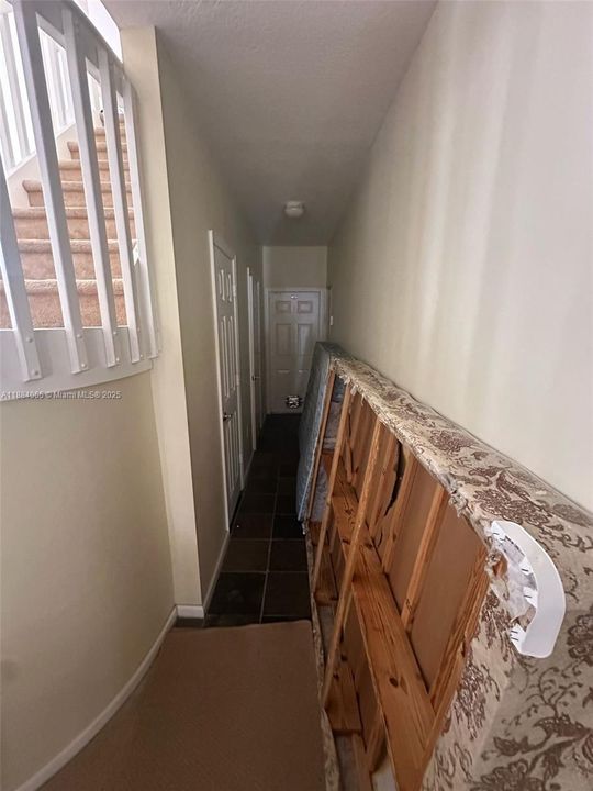 合同活跃: $449,900 (4 贝兹, 3 浴室, 2936 平方英尺)