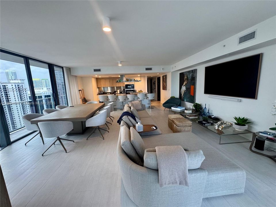 En Venta: $2,650,000 (3 camas, 3 baños, 1909 Pies cuadrados)