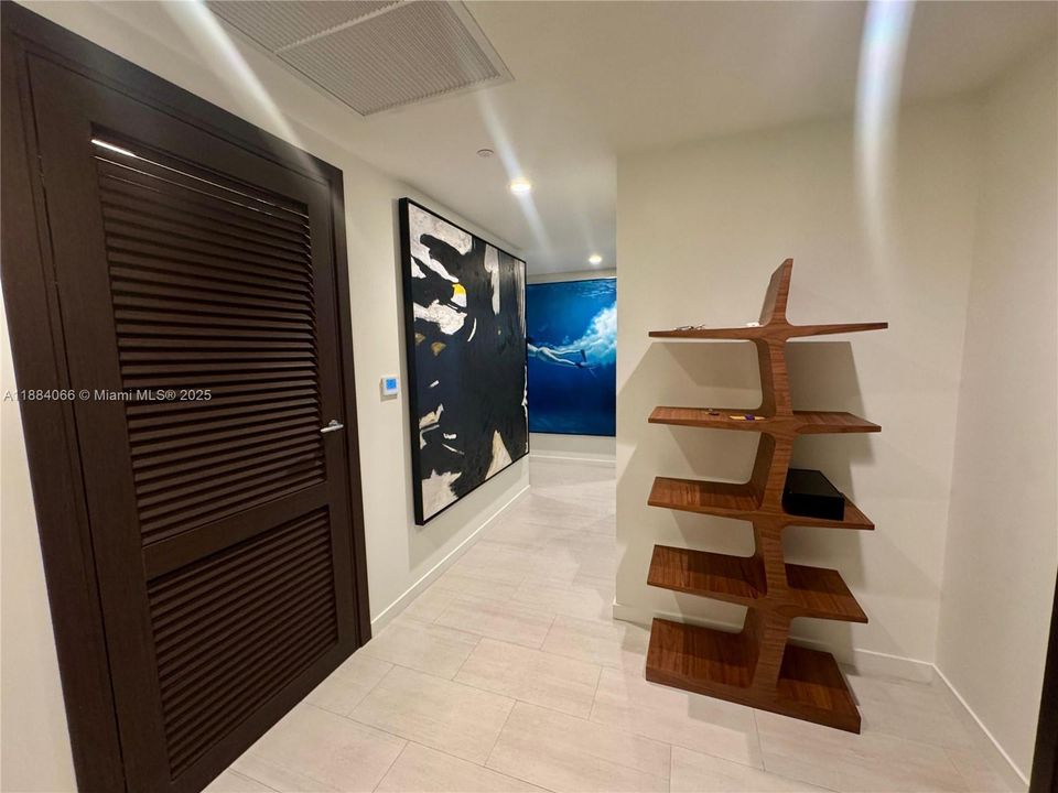 En Venta: $2,650,000 (3 camas, 3 baños, 1909 Pies cuadrados)