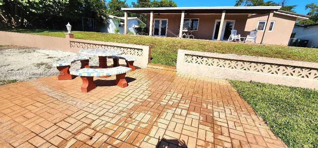 В аренду: $5,200 (4 спален, 2 ванн, 2868 Квадратных фут)