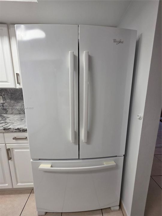 В аренду: $5,200 (4 спален, 2 ванн, 2868 Квадратных фут)