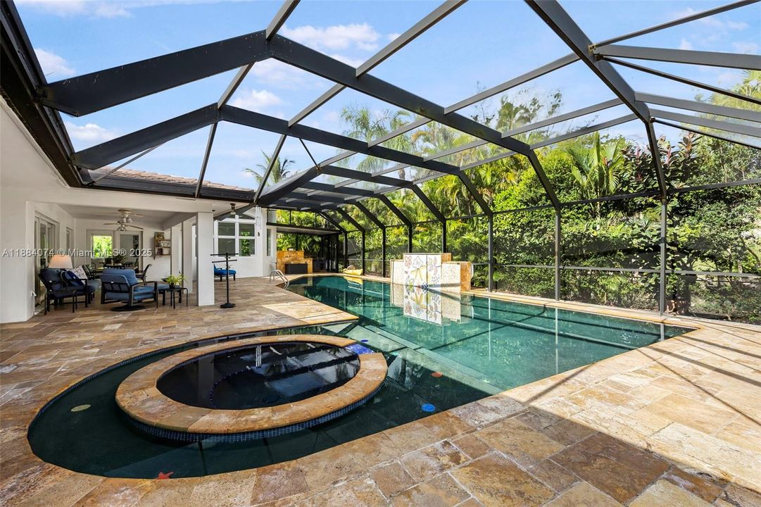 Под контрактом: $2,998,000 (4 спален, 3 ванн, 3080 Квадратных фут)