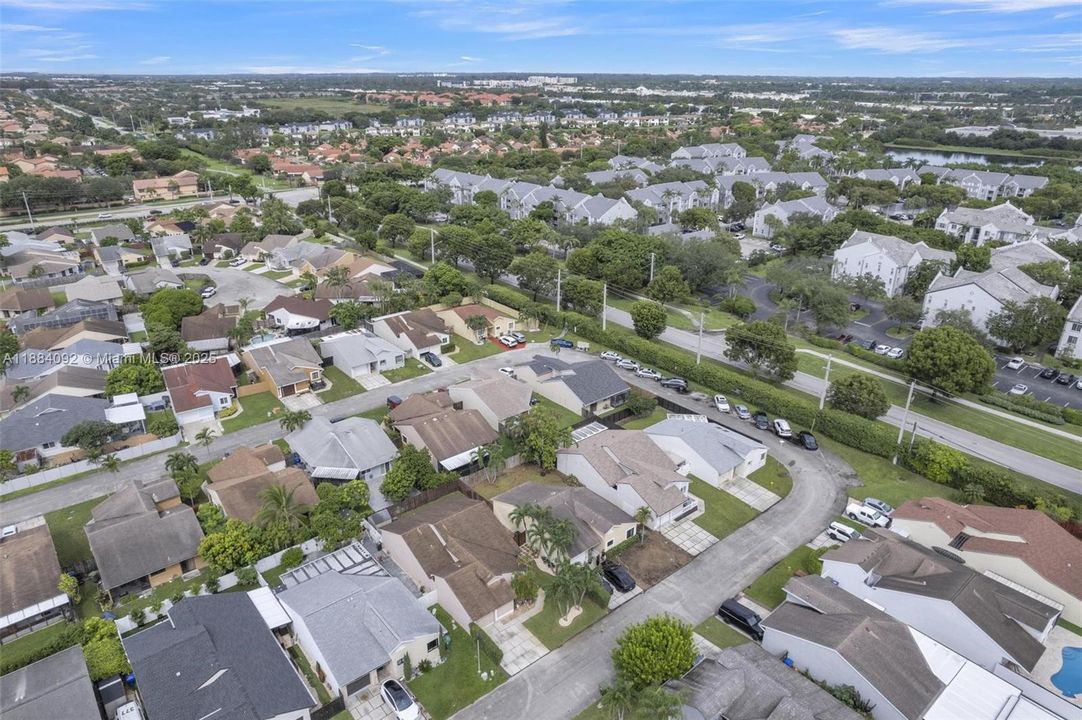 Recently Sold: $539,100 (4 beds, 2 baths, 1300 Square Feet)