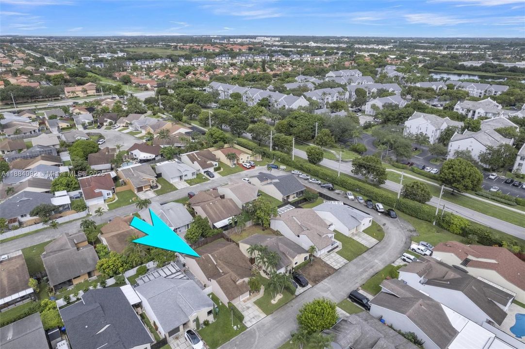 Recently Sold: $539,100 (4 beds, 2 baths, 1300 Square Feet)