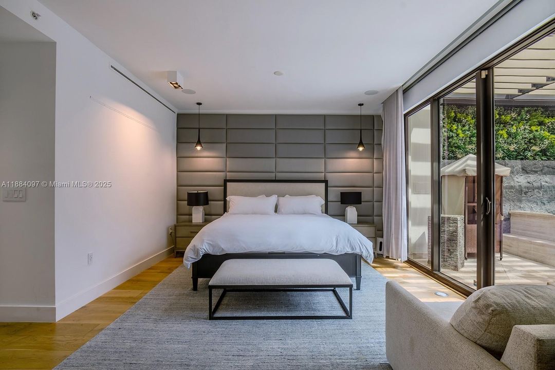 На продажу: $6,490,000 (3 спален, 3 ванн, 2782 Квадратных фут)