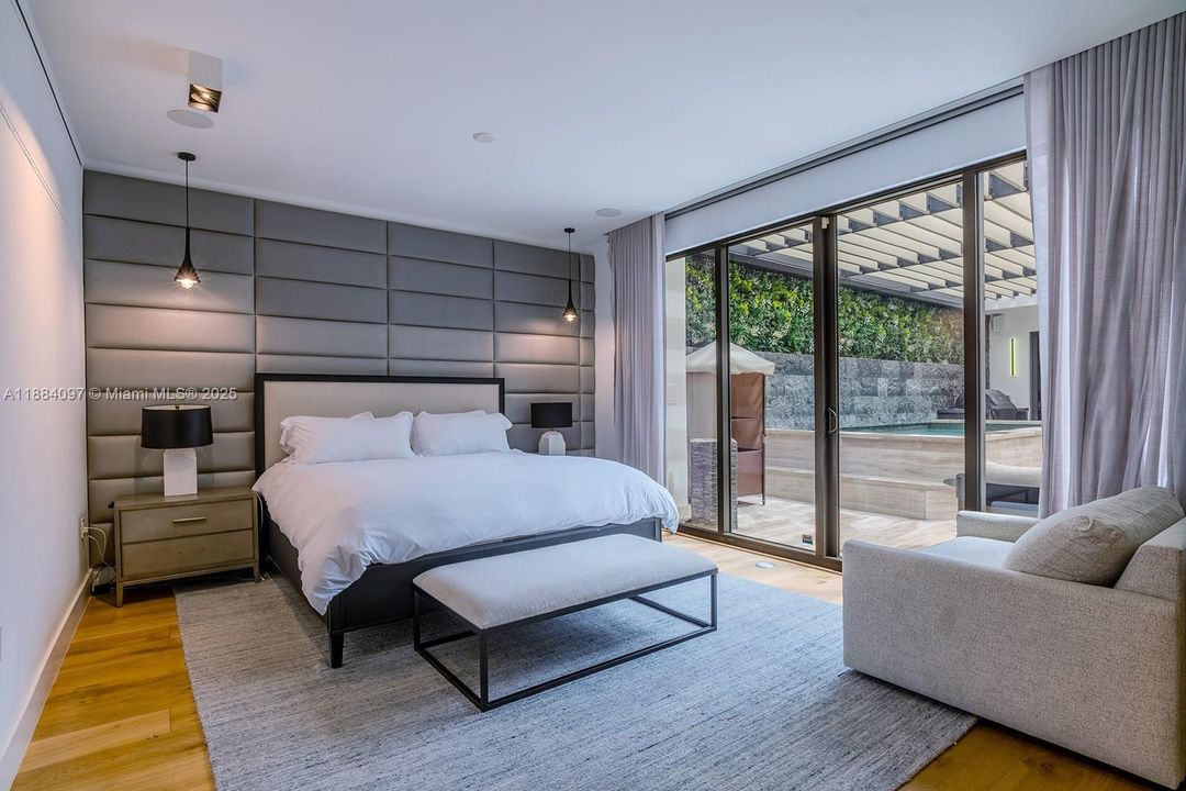 На продажу: $6,490,000 (3 спален, 3 ванн, 2782 Квадратных фут)