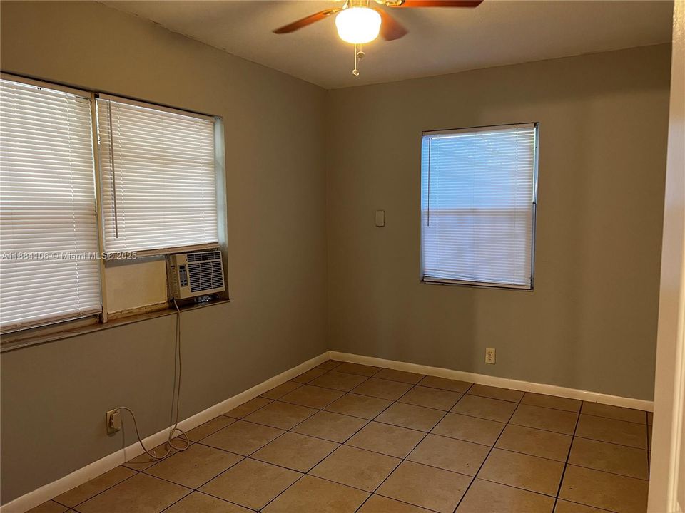 Recently Sold: $369,900 (0 beds, 0 baths, 1360 Square Feet)