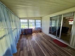 Vendido Recientemente: $90,000 (2 camas, 2 baños, 1130 Pies cuadrados)