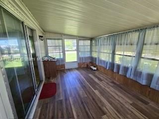 Vendido Recientemente: $90,000 (2 camas, 2 baños, 1130 Pies cuadrados)