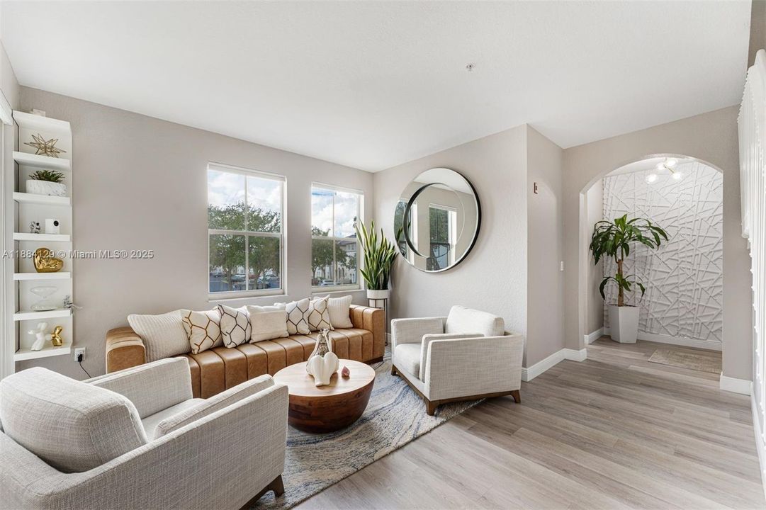 Recently Sold: $425,000 (3 beds, 2 baths, 1445 Square Feet)