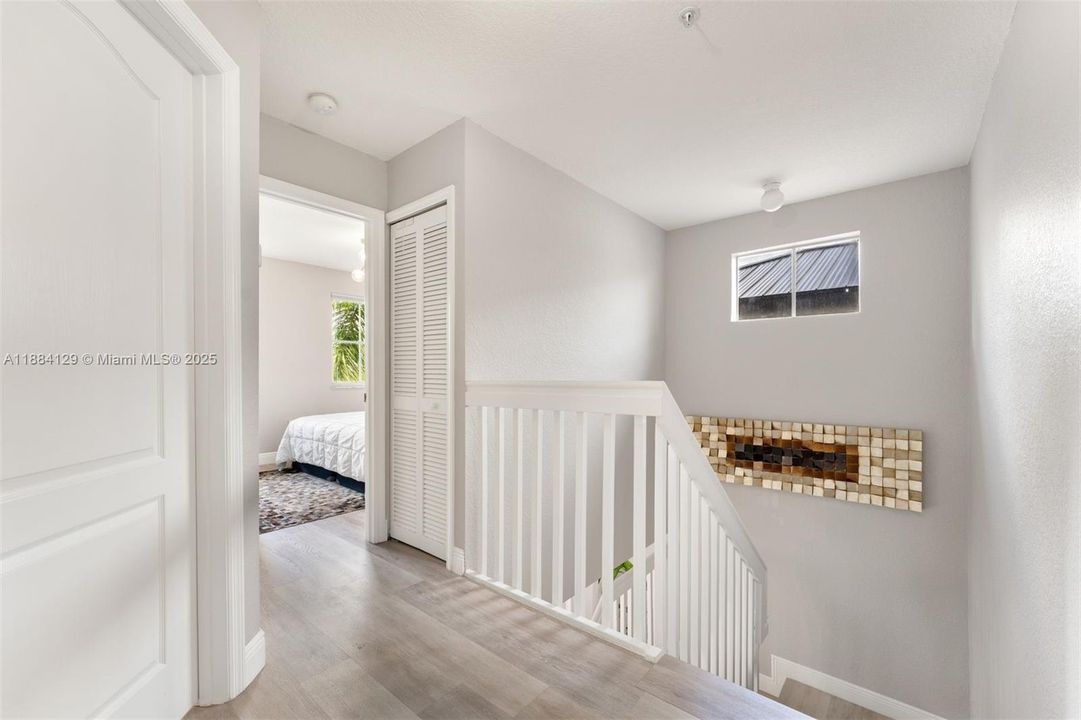 Recently Sold: $425,000 (3 beds, 2 baths, 1445 Square Feet)