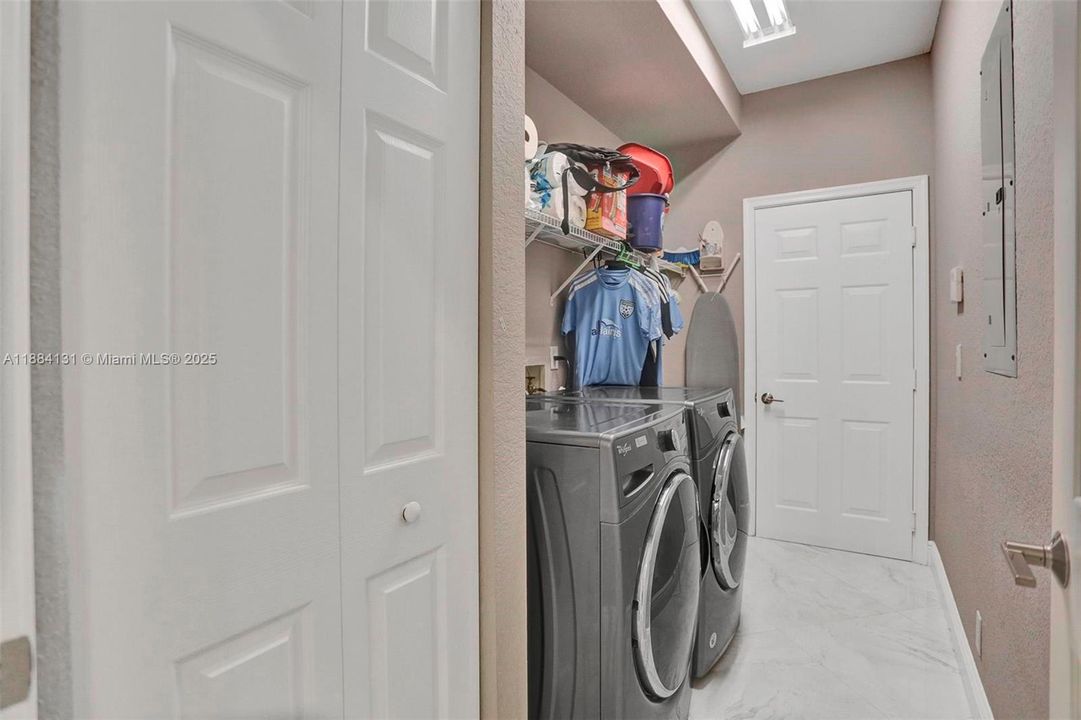 For Rent: $7,200 (4 beds, 3 baths, 2693 Square Feet)