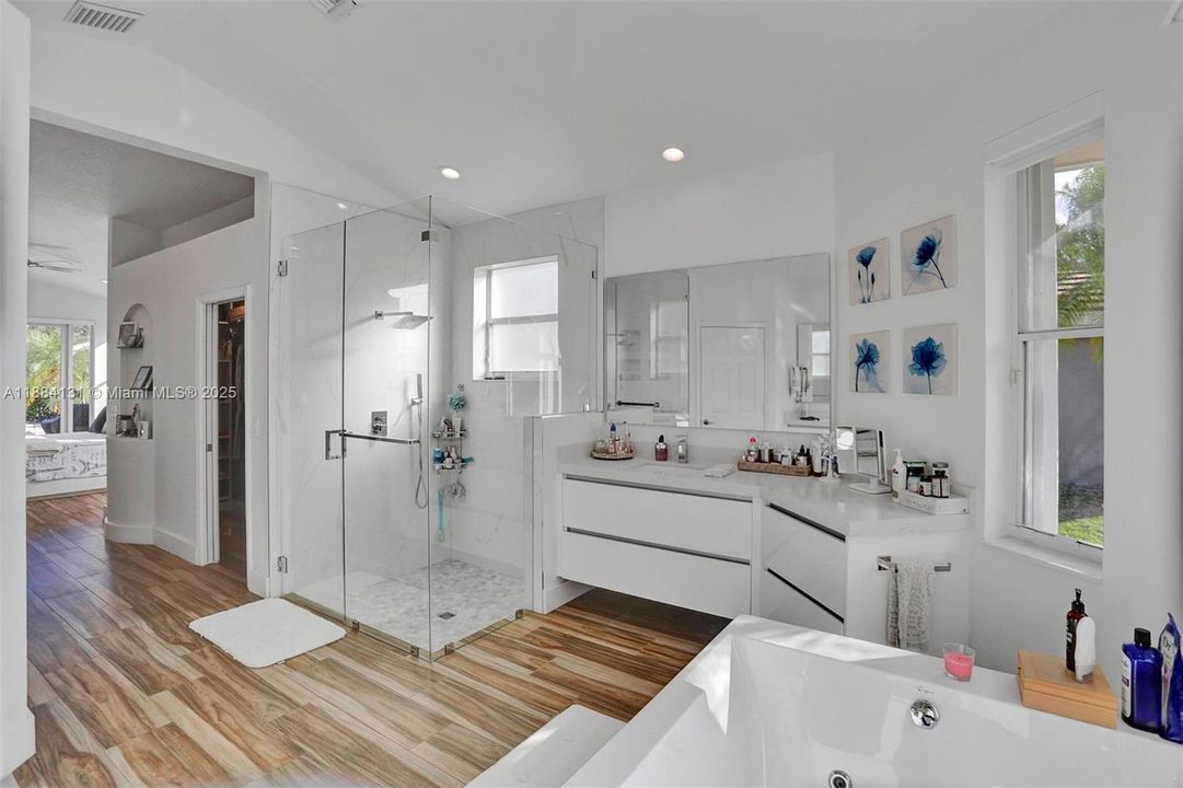 For Rent: $7,200 (4 beds, 3 baths, 2693 Square Feet)