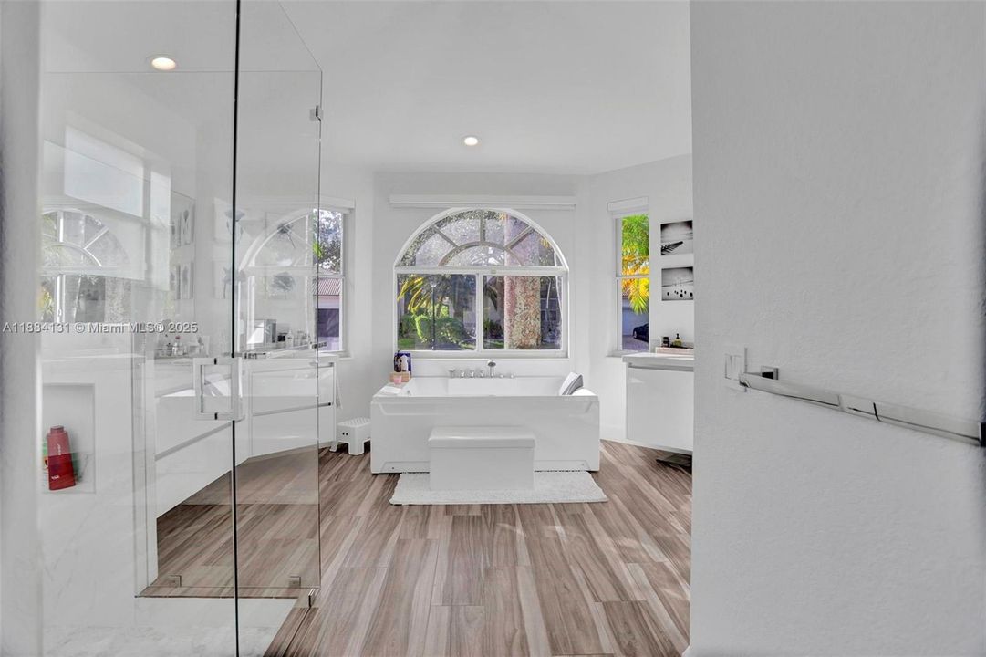 For Rent: $7,200 (4 beds, 3 baths, 2693 Square Feet)