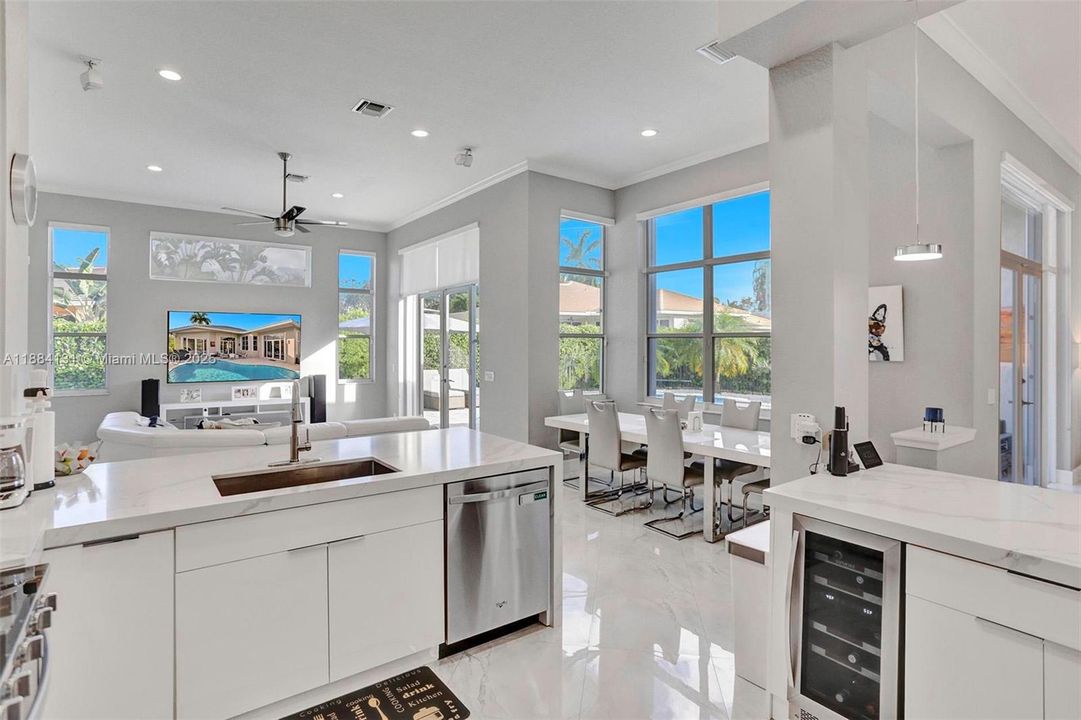 For Rent: $7,200 (4 beds, 3 baths, 2693 Square Feet)