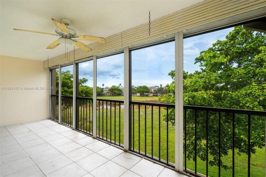 En Venta: $122,000 (1 camas, 2 baños, 960 Pies cuadrados)