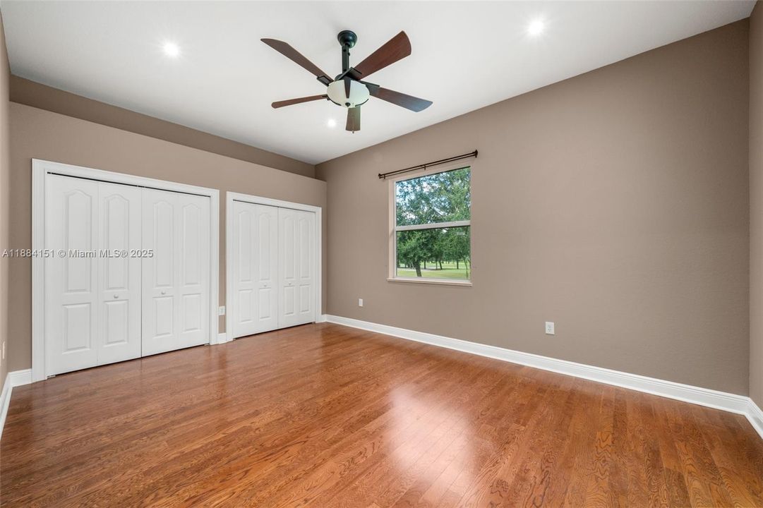 Recently Sold: $649,900 (5 beds, 2 baths, 3354 Square Feet)