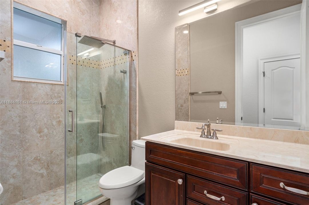 Recently Sold: $649,900 (5 beds, 2 baths, 3354 Square Feet)